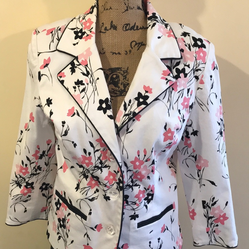 Floral Blazer and skirt